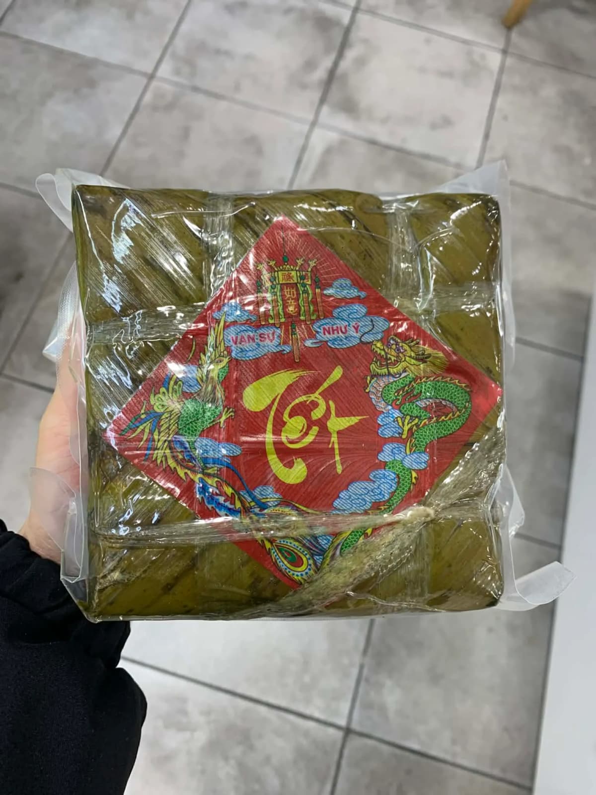 Bánh chưng hơn 1kg